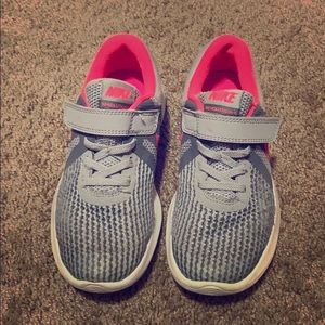 Nike shoes big girls kids gray pink with gift 🎁